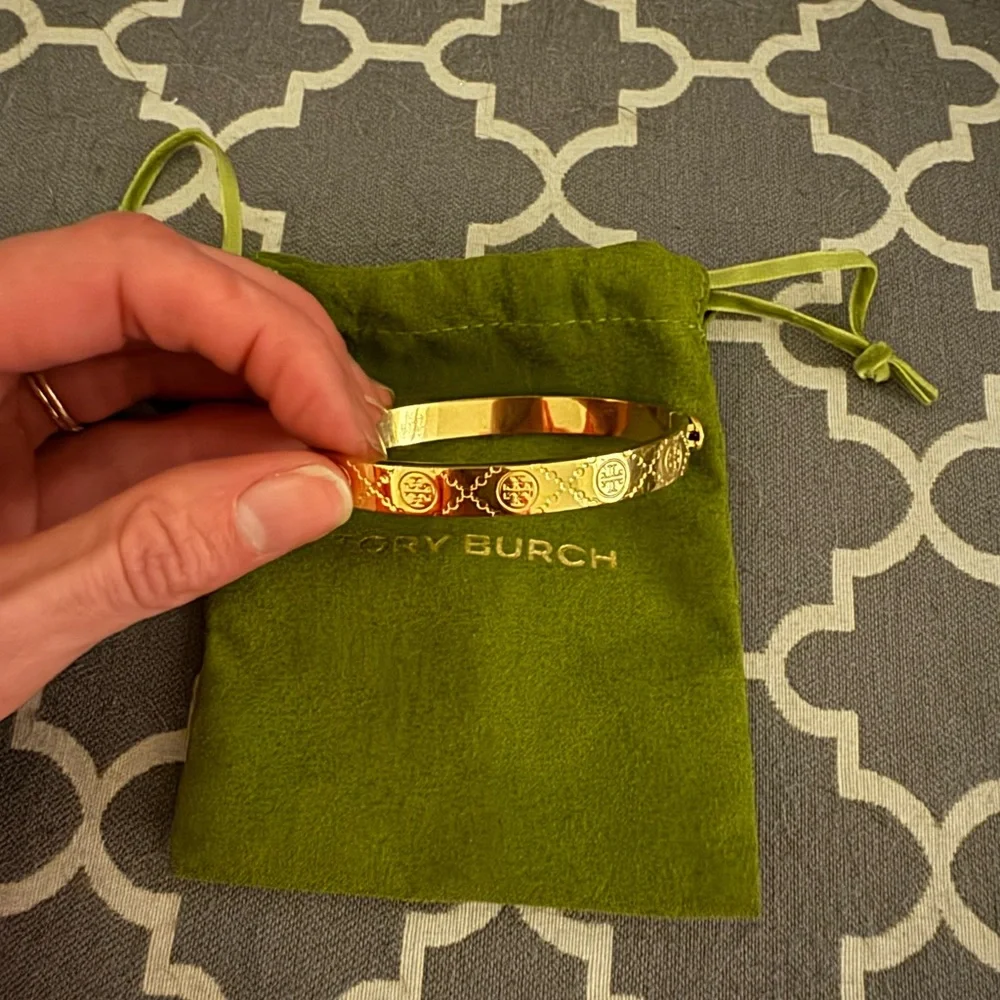 Tory Burch Gold Logo Bangle - Picture 2 of 5